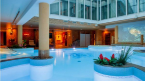  Grand Rose SPA Hotel  Курессааре